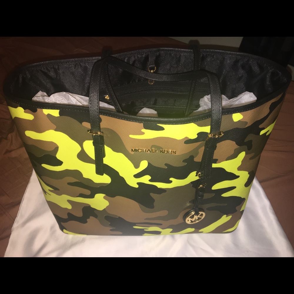 Michael kors Camo tote